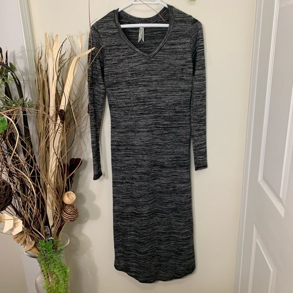 83B8 Minimalist Black Gray 46% Rayon -3% Spandex Midi Fitted Dress - Picture 14 of 16